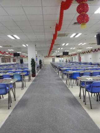 基礎(chǔ)地面平整度與塑膠地板鋪設(shè)效果